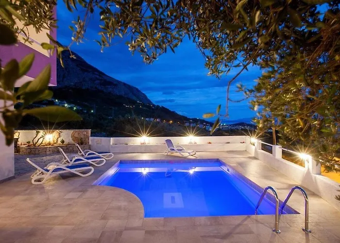 Kristina In With Private Pool, Bbq Villa *