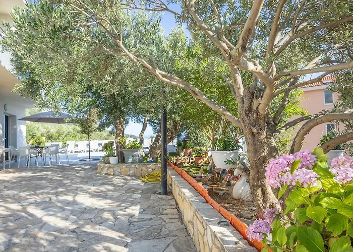 Kristina In With Private Pool, Bbq Villa