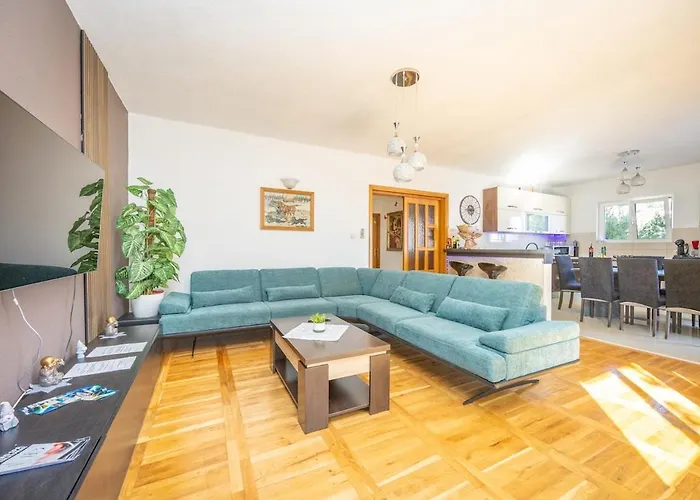 Kristina In With Private Pool, Bbq Villa