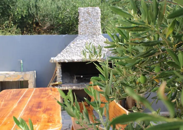 Villa Kristina In With Private Pool, Bbq Makarska