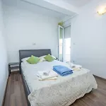 Kristina In With Private Pool, Bbq *