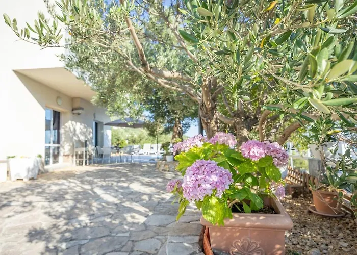 Kristina In With Private Pool, Bbq *