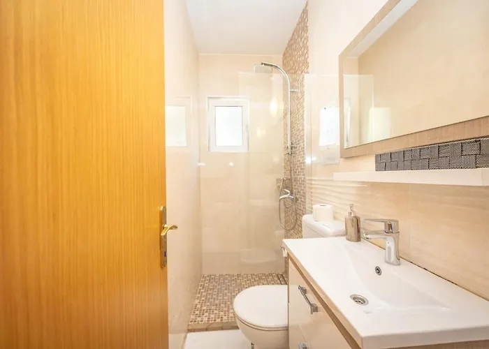 Kristina In With Private Pool, Bbq Вілла *